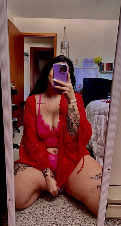 Foto di nudo di fuga di OnlyFans di Lauresa 