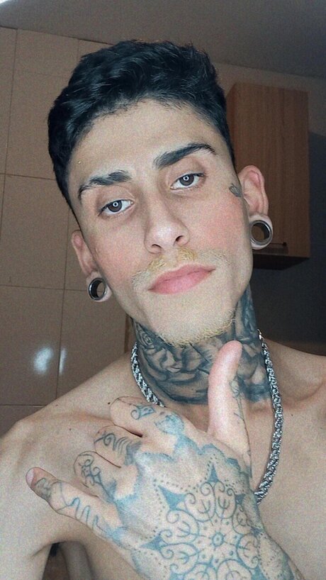 Foto di nudo di fuga di OnlyFans di Henrique Vianna