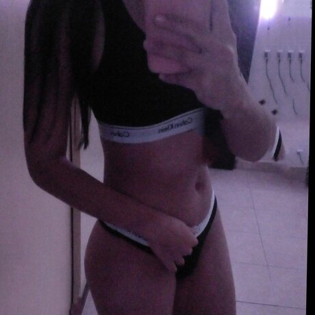 Foto di nudo di fuga di OnlyFans di Bylayaa