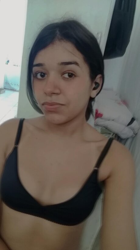 Foto di nudo di fuga di OnlyFans di Emanuelly