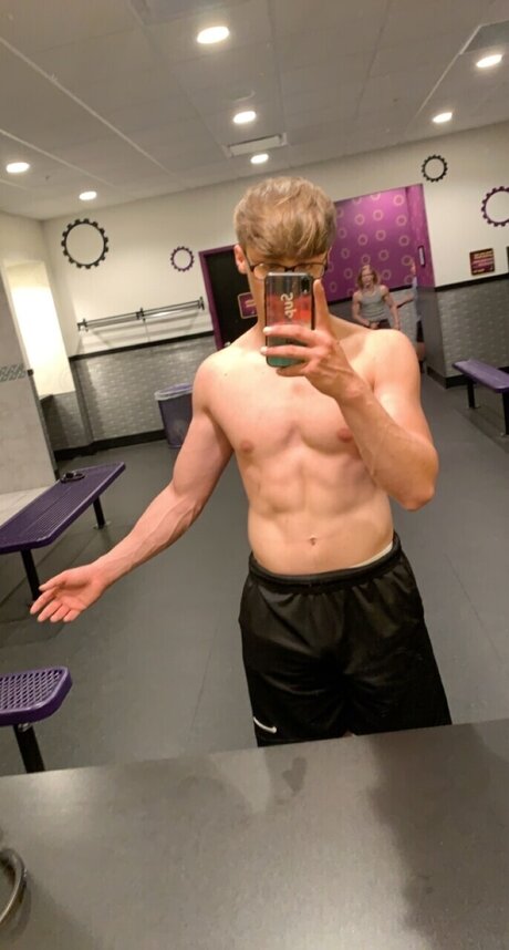 Foto di nudo di fuga di OnlyFans di Preston