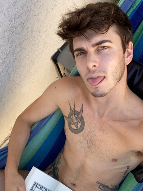 Foto di nudo di fuga di OnlyFans di Likethevampire