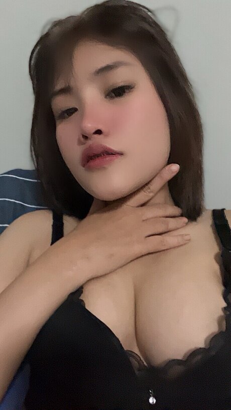 Foto di nudo di fuga di OnlyFans di Cherbow