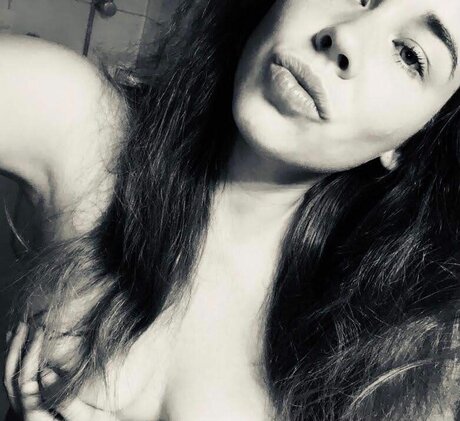 Foto di nudo di fuga di OnlyFans di Aenny