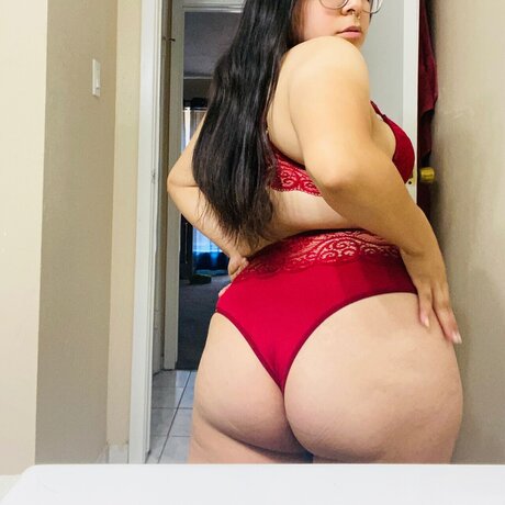 Foto di nudo di fuga di OnlyFans di Sarahh