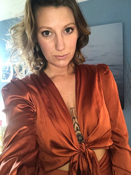 Foto di nudo di fuga di OnlyFans di Amanda