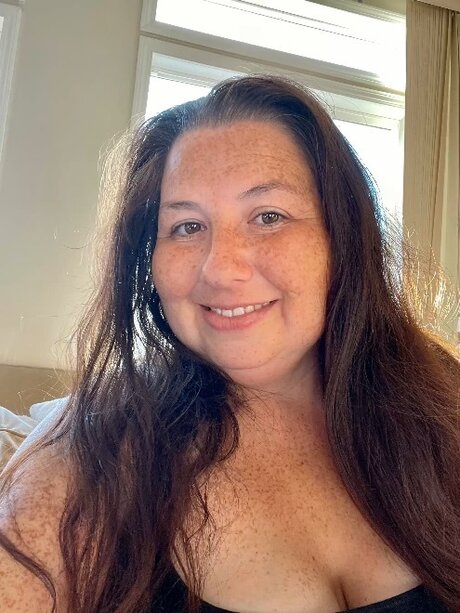 Foto di nudo di fuga di OnlyFans di Simona