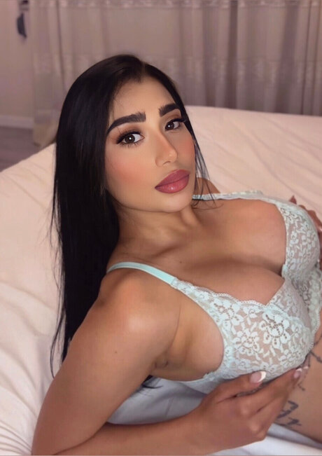 Foto di nudo di fuga di OnlyFans di Paula Andrea