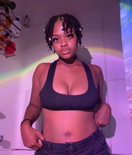 Foto di nudo di fuga di OnlyFans di Oceania Jade