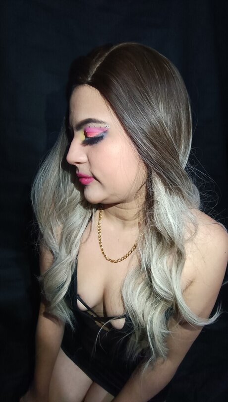 Foto di nudo di fuga di OnlyFans di Yemadisonsara