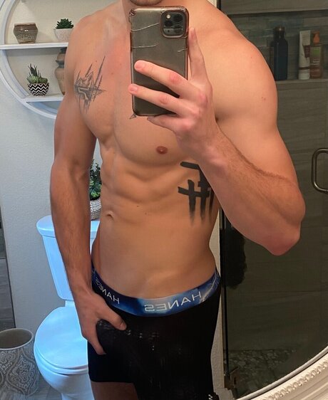 Foto di nudo di fuga di OnlyFans di Time To Play 