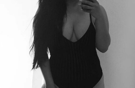 Foto di nudo di fuga di OnlyFans di Lamorocha