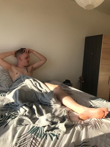 Foto di nudo di fuga di OnlyFans di Jackson Frost