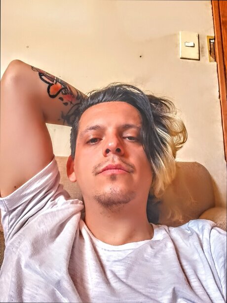 Foto di nudo di fuga di OnlyFans di Manuel