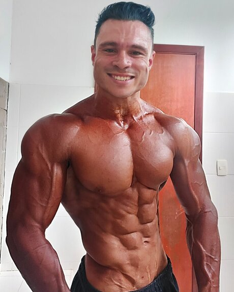 Foto di nudo di fuga di OnlyFans di Sayajinn