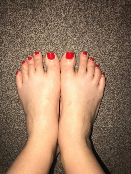 Foto di nudo di fuga di OnlyFans di Foot Buddies