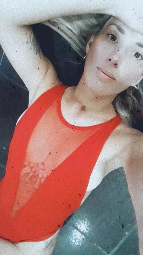Foto di nudo di fuga di OnlyFans di Paris