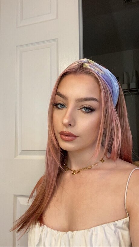 Foto di nudo di fuga di OnlyFans di Lana Trouble