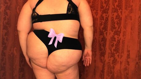 Foto di nudo di fuga di OnlyFans di Muttise