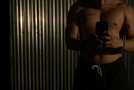 Foto di nudo di fuga di OnlyFans di Pickyourpoison