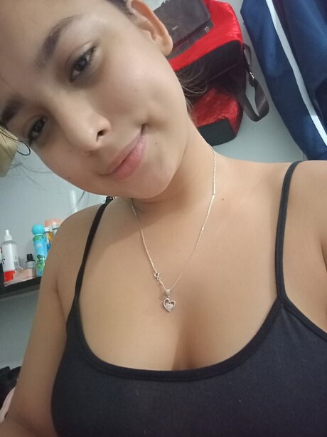 Foto di nudo di fuga di OnlyFans di Labebesitarios