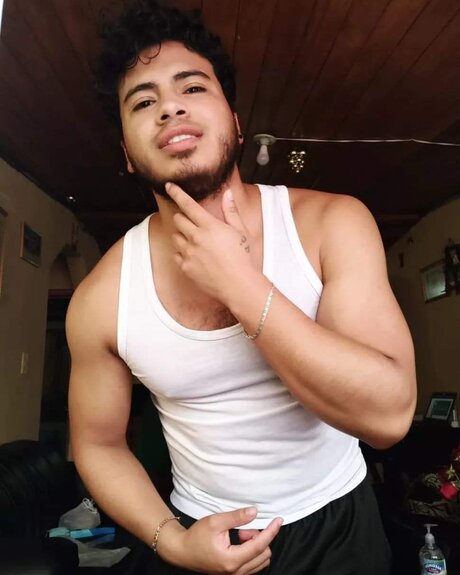 Foto di nudo di fuga di OnlyFans di Jefferson Obando