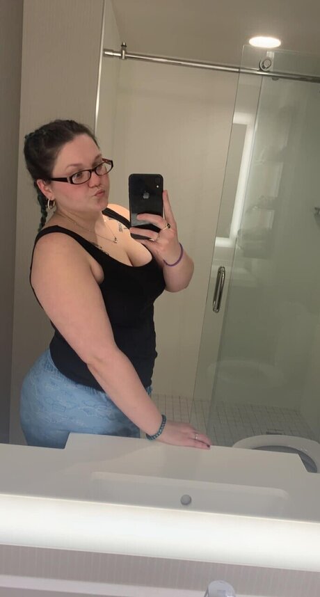 Foto di nudo di fuga di OnlyFans di Calla
