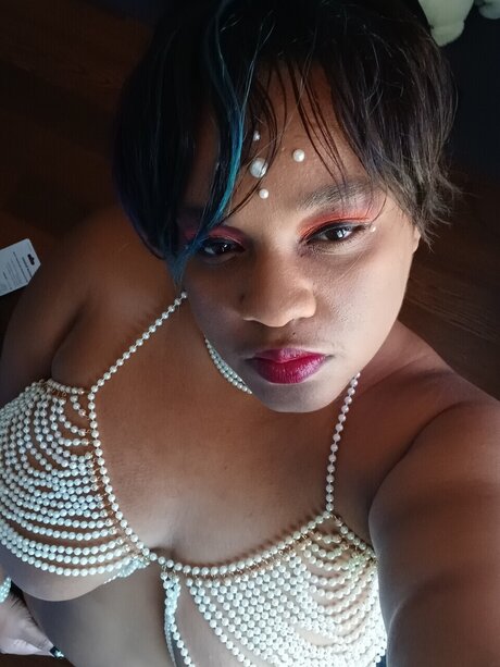 Foto di nudo di fuga di OnlyFans di Tomeka Ligon