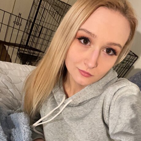 Foto di nudo di fuga di OnlyFans di Katikat