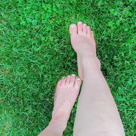 Foto di nudo di fuga di OnlyFans di Jade