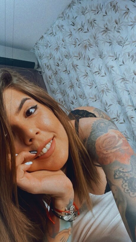 Foto di nudo di fuga di OnlyFans di Alexis
