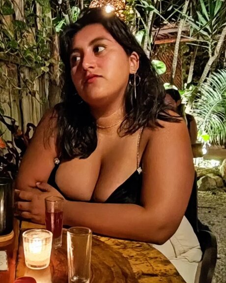 Foto di nudo di fuga di OnlyFans di Haru