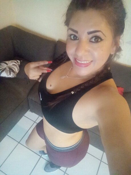 Foto di nudo di fuga di OnlyFans di Sonia Flores