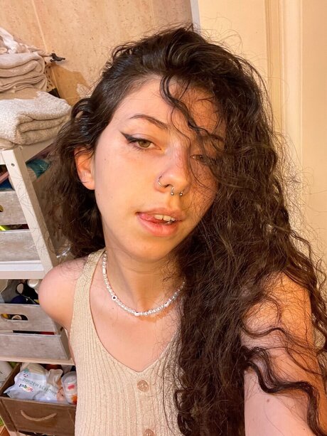 Foto di nudo di fuga di OnlyFans di Persephone