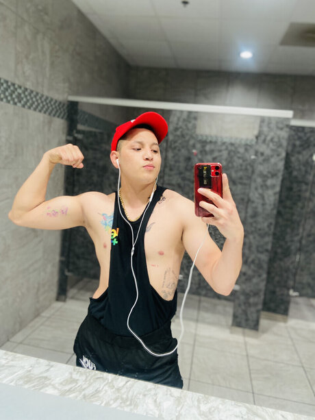 Foto di nudo di fuga di OnlyFans di Bernabe