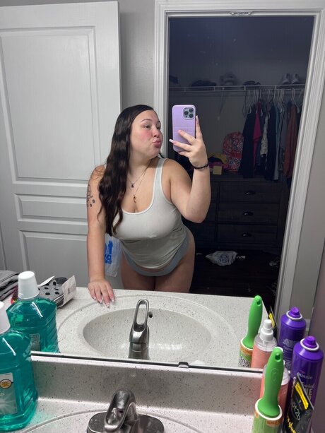Foto di nudo di fuga di OnlyFans di Trinababyyy