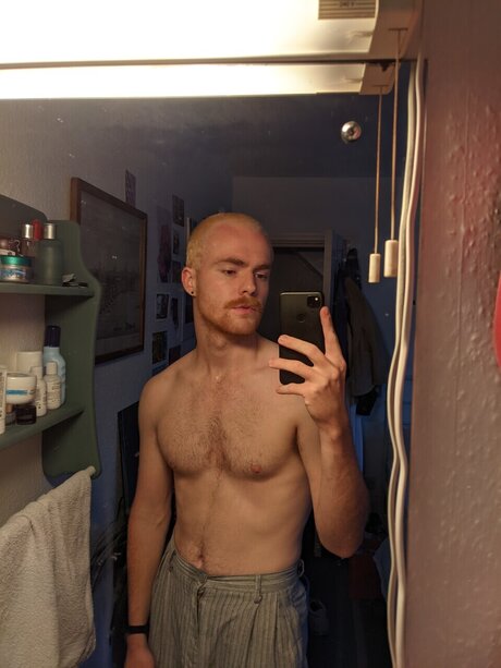 Foto di nudo di fuga di OnlyFans di Damien Rocket