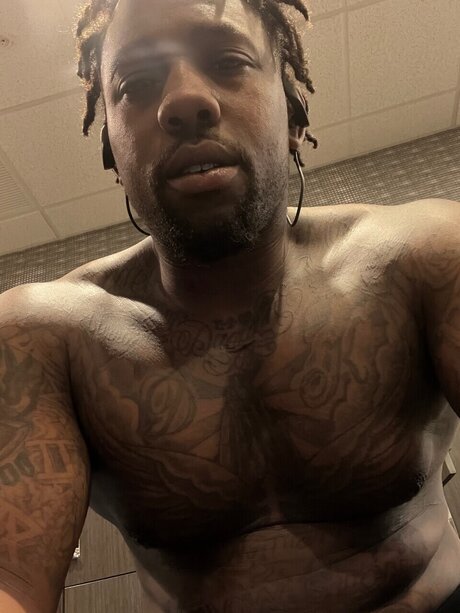 Foto di nudo di fuga di OnlyFans di 50king