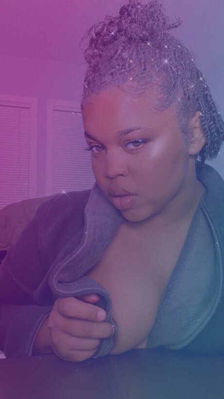 Foto di nudo di fuga di OnlyFans di Pineapple Coconut