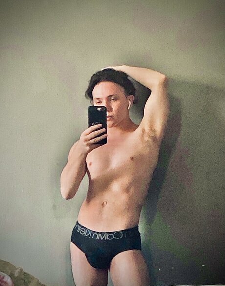 Foto di nudo di fuga di OnlyFans di Frxnbxlxvx