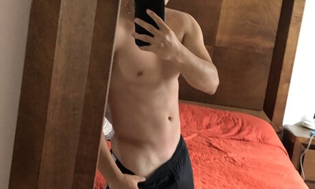 Foto di nudo di fuga di OnlyFans di Alex
