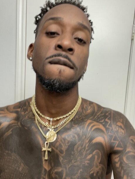 Foto di nudo di fuga di OnlyFans di Anthony