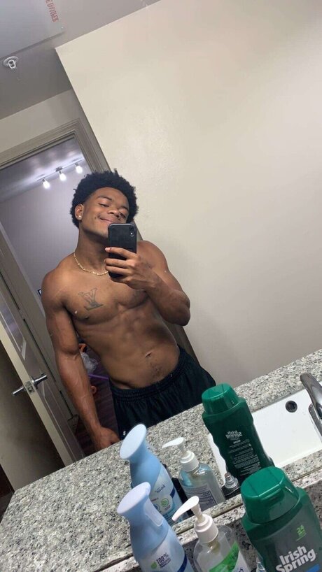 Foto di nudo di fuga di OnlyFans di Daddyd