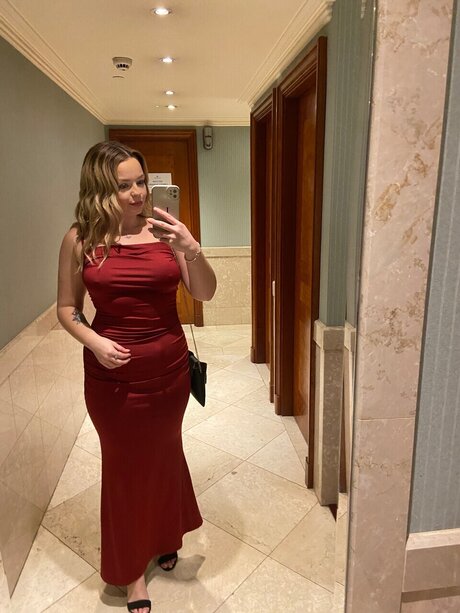 Foto di nudo di fuga di OnlyFans di Lowri Taylor