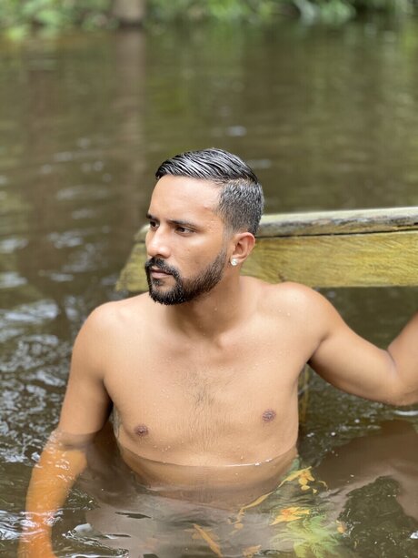 Foto di nudo di fuga di OnlyFans di Jhonjhon