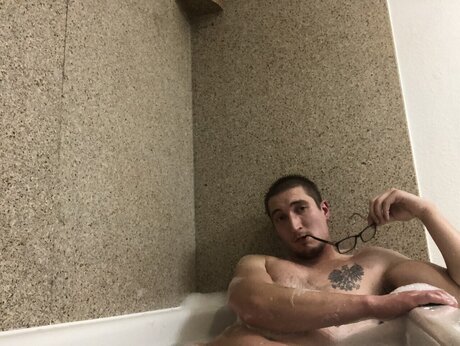 Foto di nudo di fuga di OnlyFans di Greatcoltio