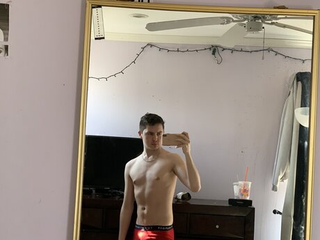 Foto di nudo di fuga di OnlyFans di Brendan