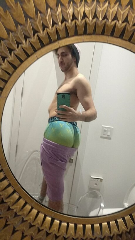 Foto di nudo di fuga di OnlyFans di Curryballs