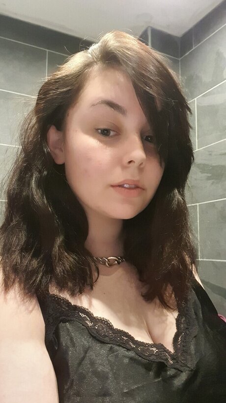 Foto di nudo di fuga di OnlyFans di Kitty