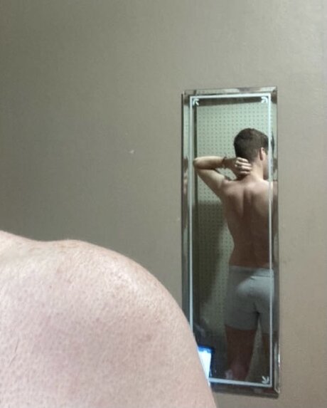 Foto di nudo di fuga di OnlyFans di David